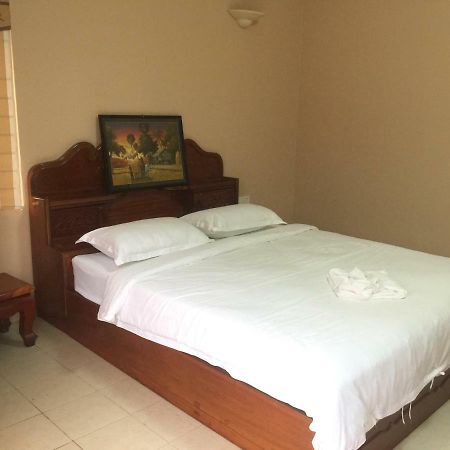 Golden Rooster Hotel Сиханоуквил Екстериор снимка