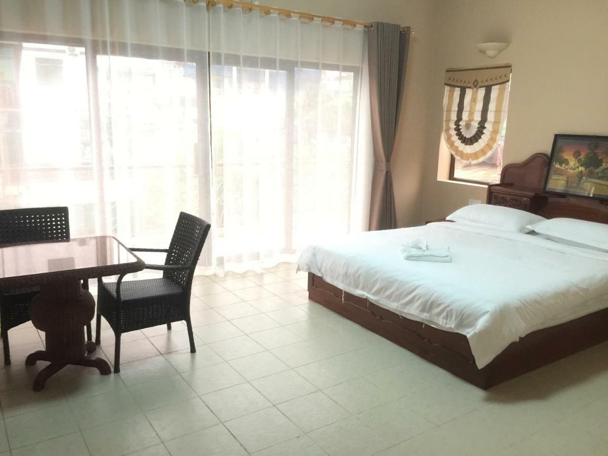 Golden Rooster Hotel Сиханоуквил Екстериор снимка