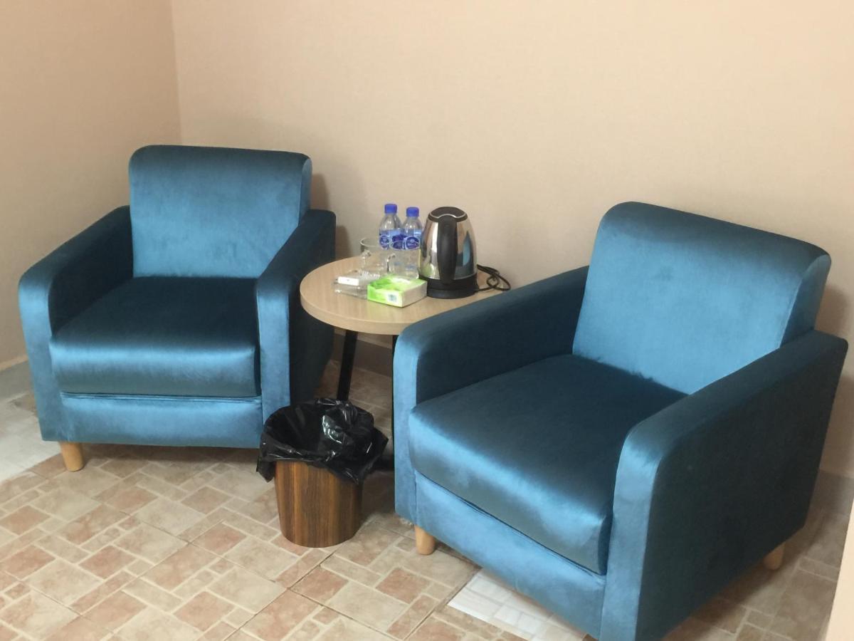 Golden Rooster Hotel Сиханоуквил Екстериор снимка